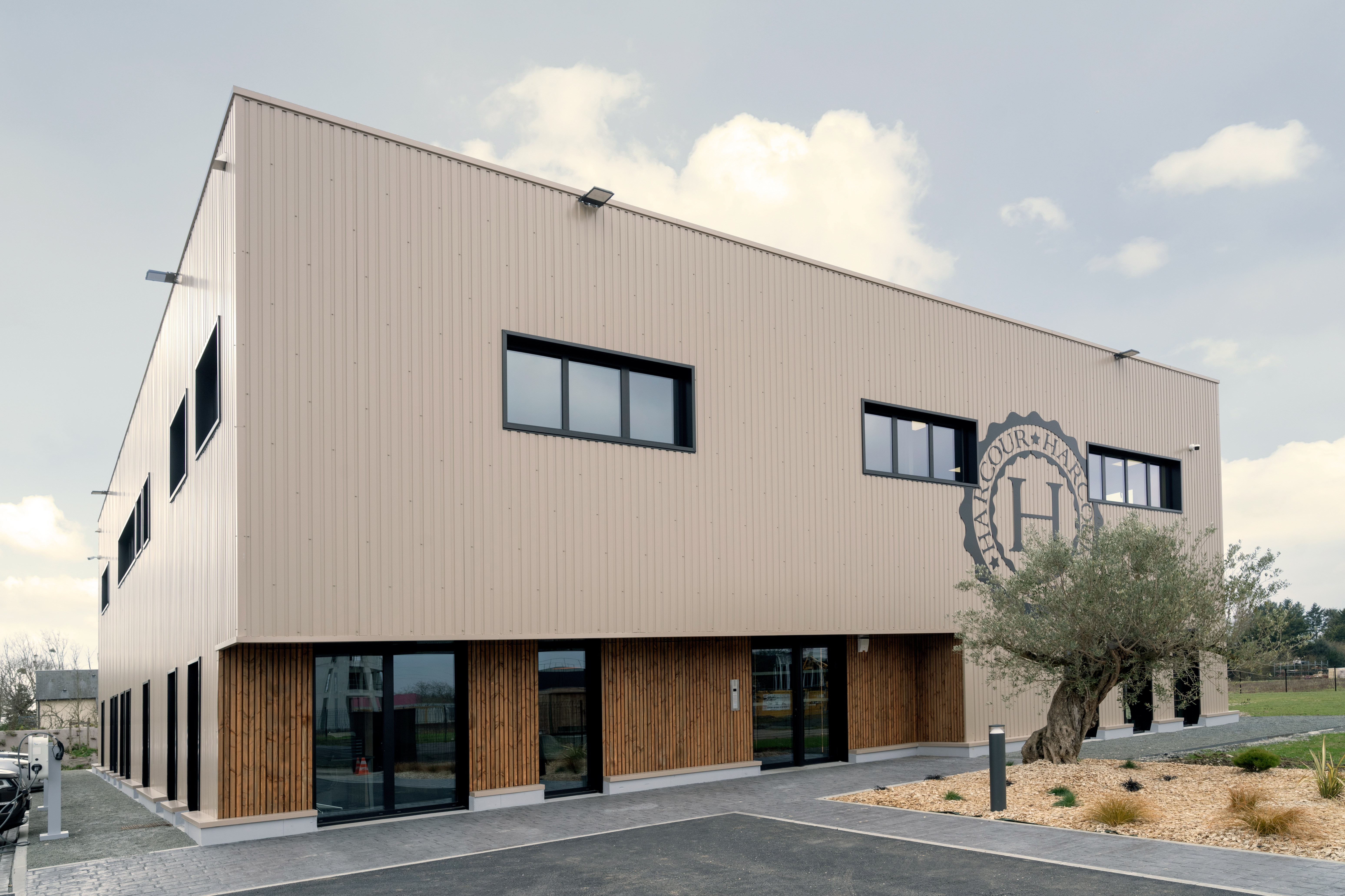 BUREAUX ET STOCKAGE HARCOUR BUREAUX ET STOCKAGE HARCOUR